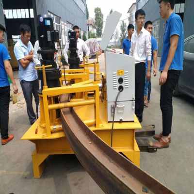 工程廠房建設(shè)中400h型鋼彎彎機(jī)訂制在忻州與通遼的應(yīng)用