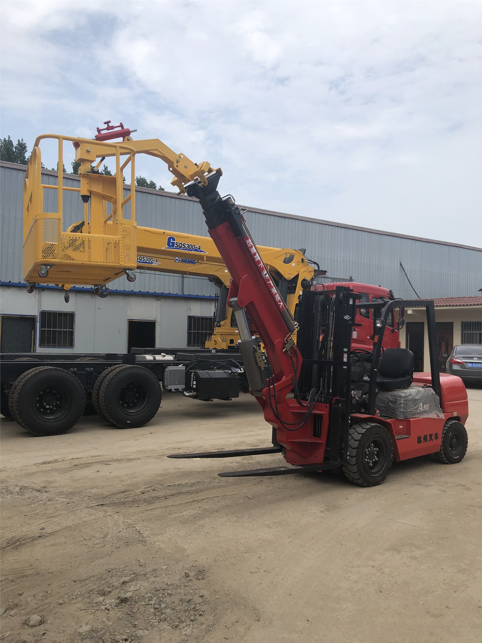 6噸與7噸叉車直臂吊、飛臂吊廠家價格解析及園林用叉車租賃指南